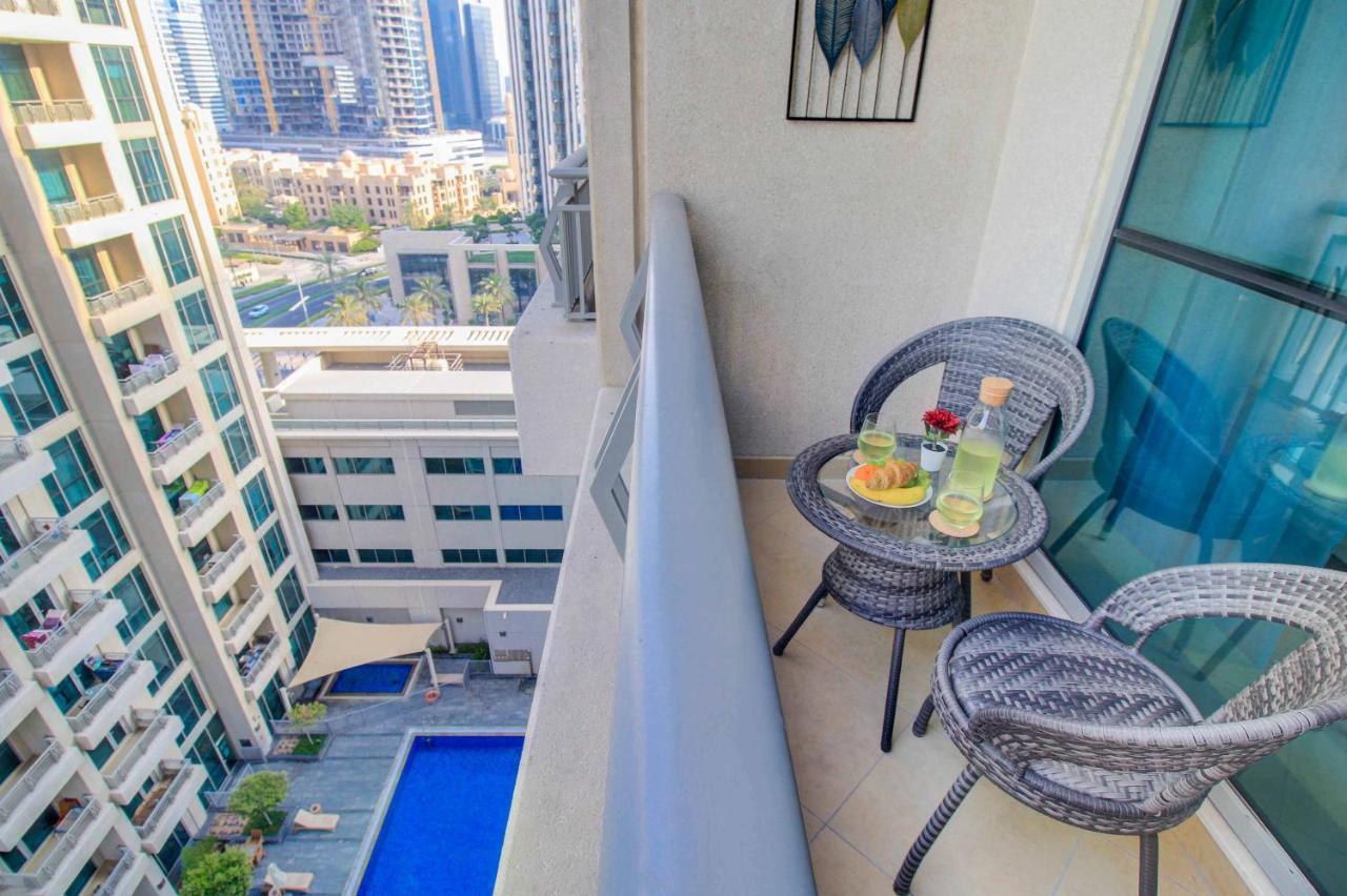 Durrani Homes - Luxurious Studio Near Dubai Mall With Pool View Экстерьер фото